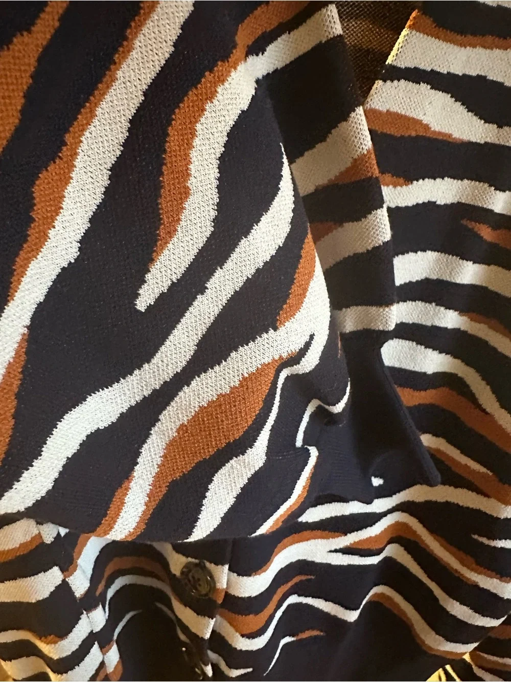 Ann Taylor Navy White Brown Zebra-Print Cropped Cardigan - Picture 5 of 7